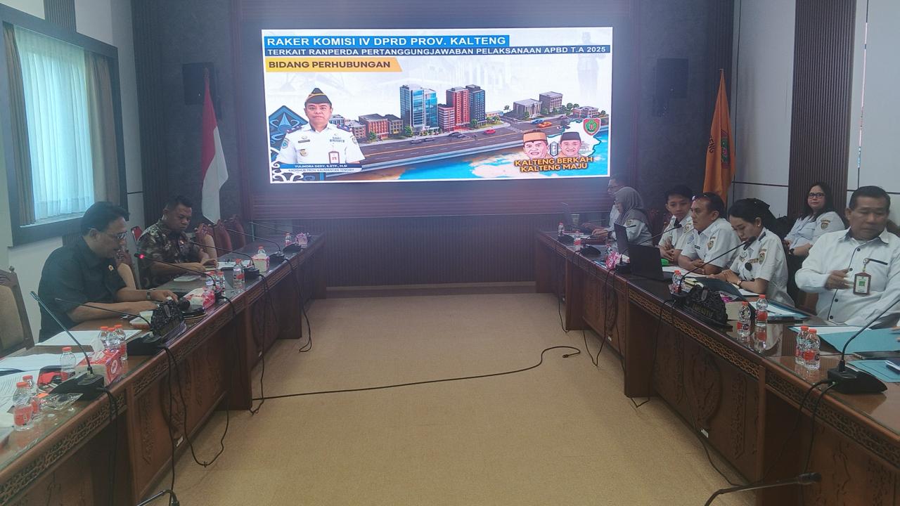 Rapat Kerja Evaluasi Capaian 2025 bersama Komisi IV DPRD Kalteng