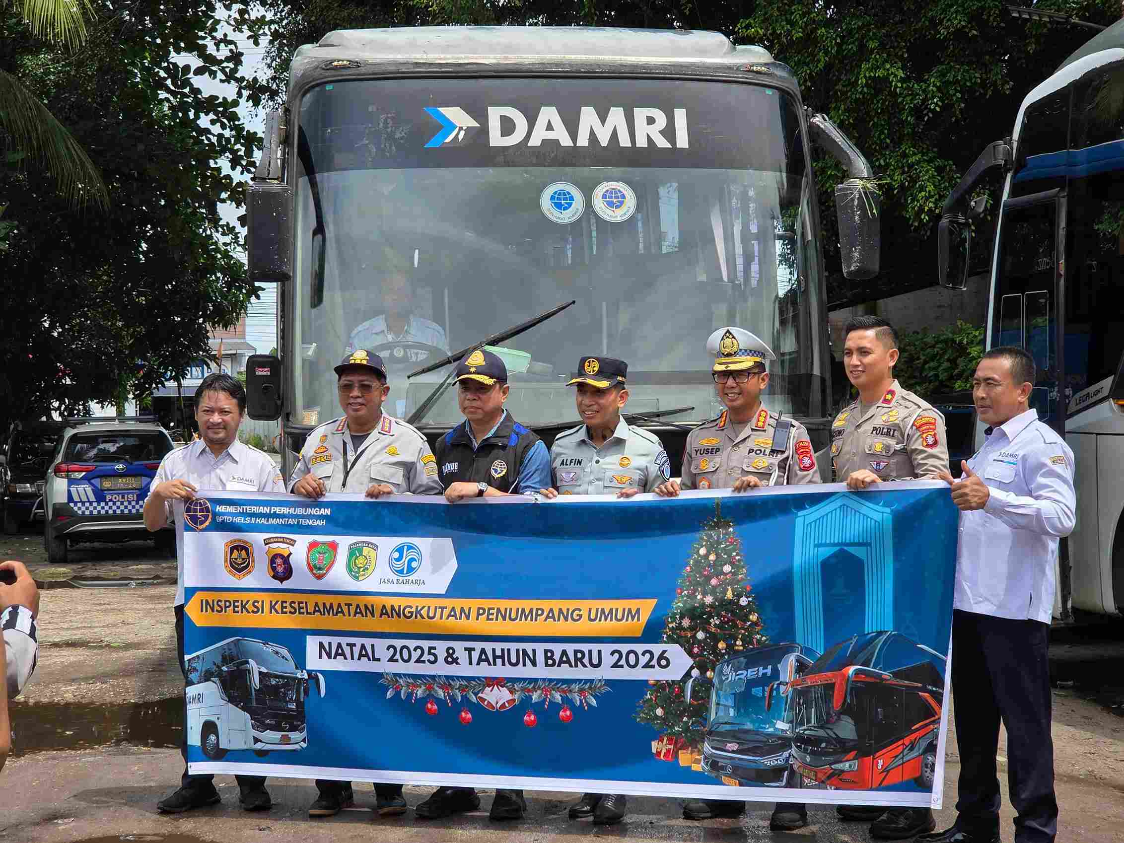 Gubernur Kalimantan Tengah Melepas Mudik Gratis Nataru Tahun 2025/2026