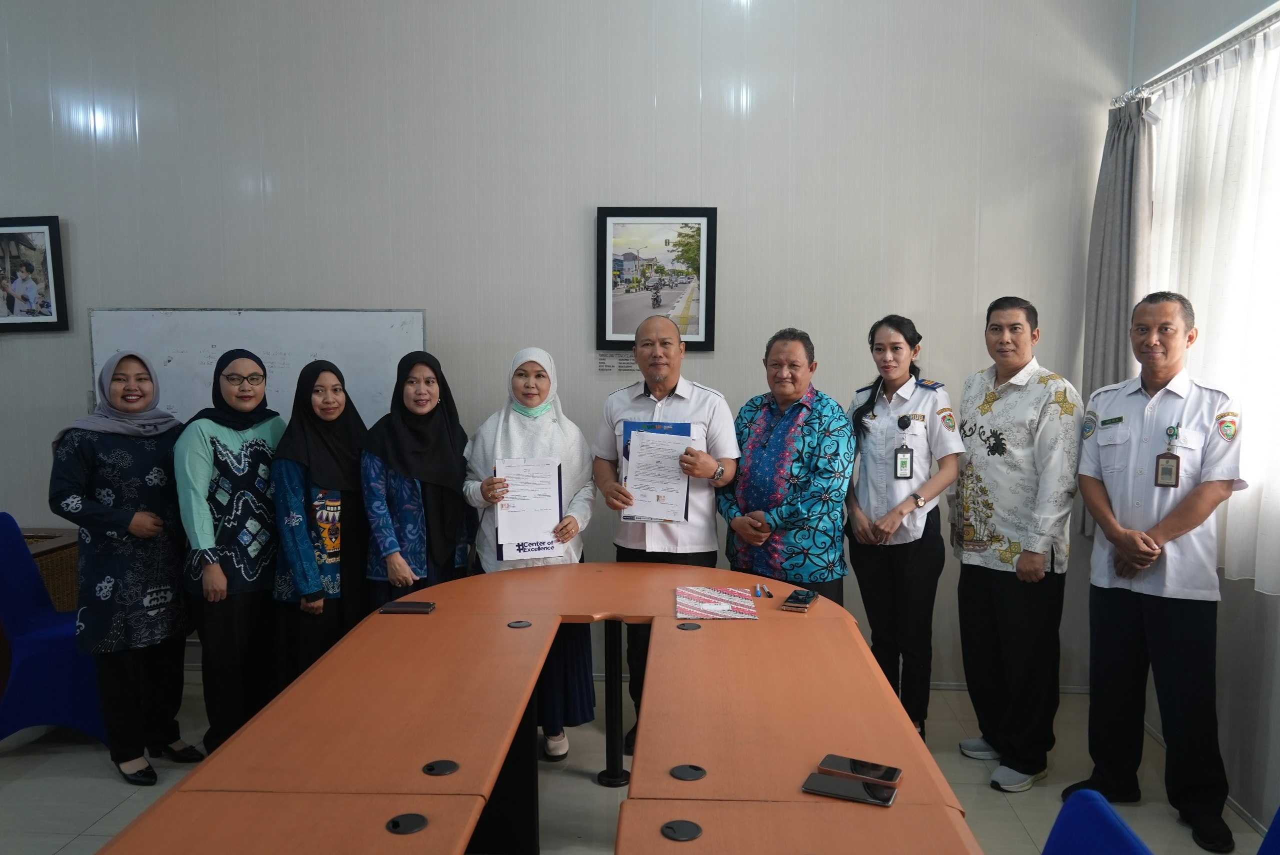 Penandatanganan Perjanjian Kerja Sama dengan Universitas Muhammadiyah Palangka Raya dalam pelaksanaan Tri Dharma Perguruan Tinggi dan pengembangan sumber daya manusia di bidang perhubungan