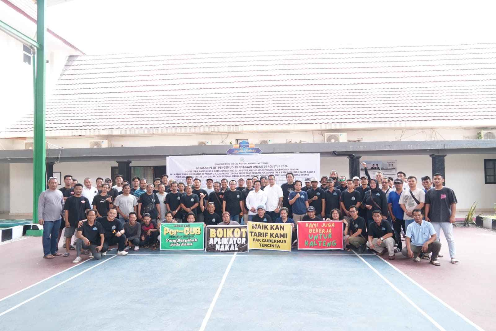 Dishub Kalteng Terima Aspirasi Komunitas Driver R4, Dorong Penataan Tarif Angkutan Sewa Khusus